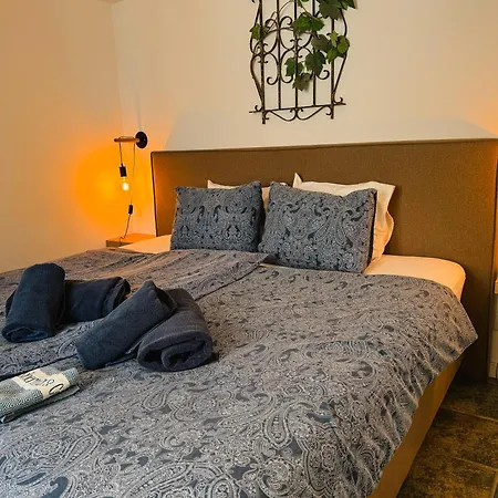 Old Fisherman's Corner 10 - Centro Old Town * Албуфейра